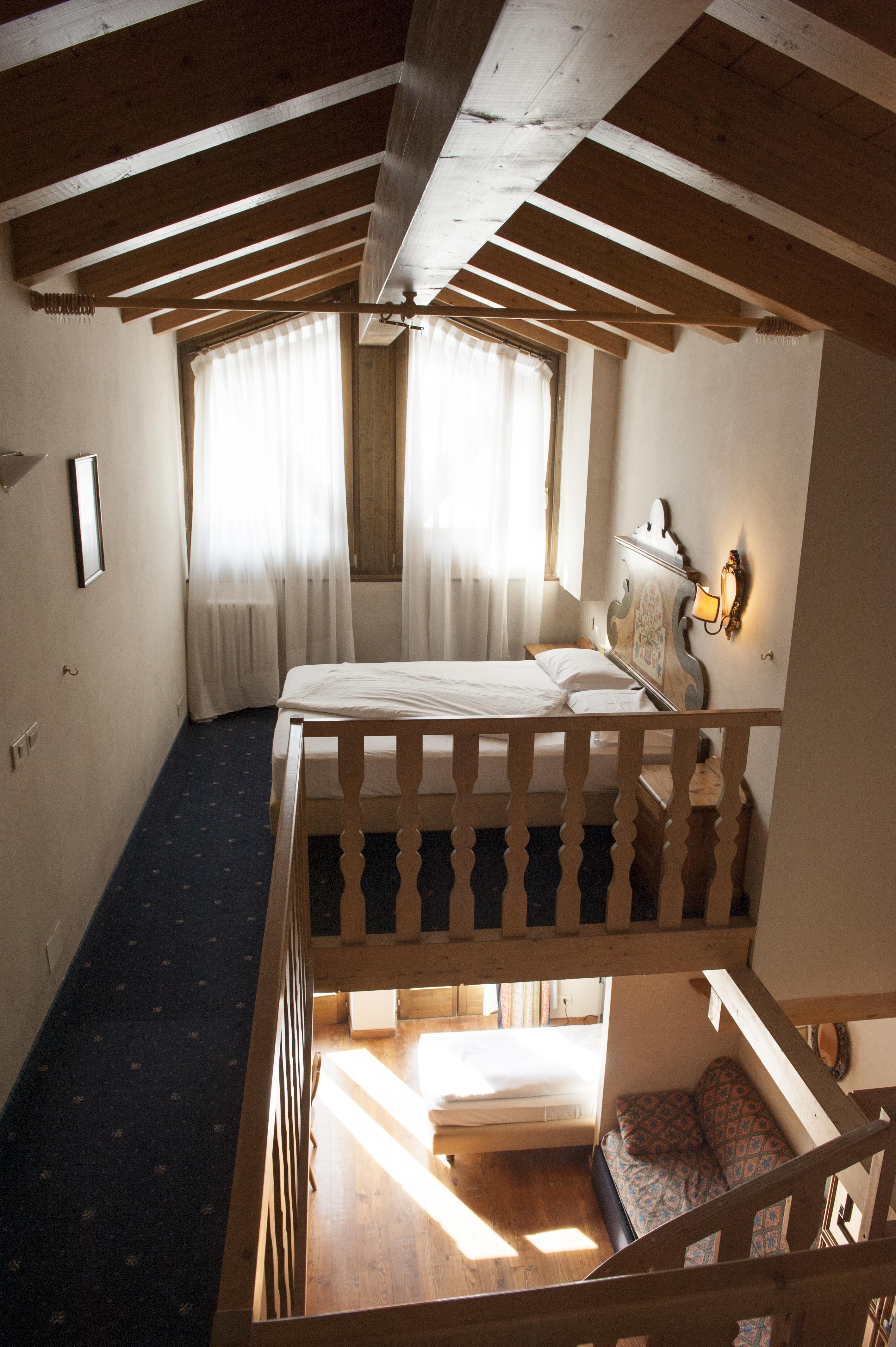 Hotel Perla Мадона ди Кампильо Екстериор снимка