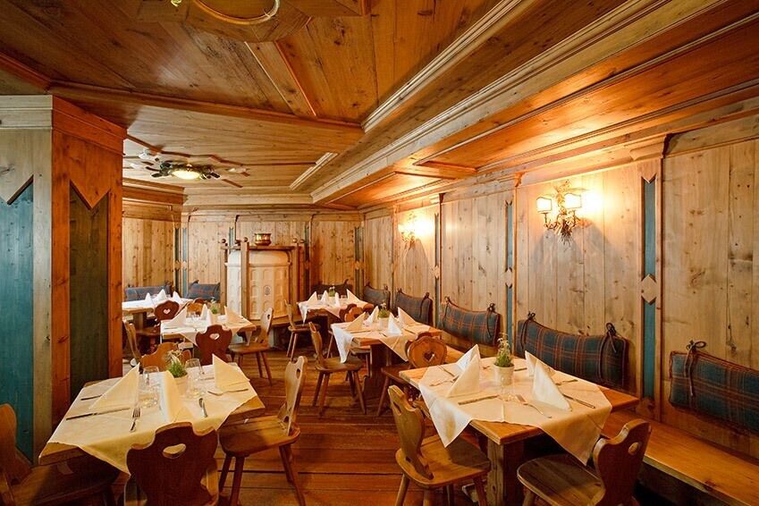 Hotel Perla Мадона ди Кампильо Екстериор снимка