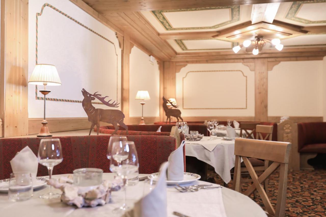 Hotel Perla Мадона ди Кампильо Екстериор снимка